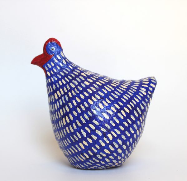 תרנגולת כחולה עם קווקווים לבנים