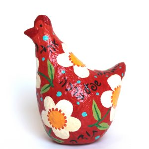 תרנגולת ברכות אדומה עם פרחים לבנים גדולים וברכות בעברית